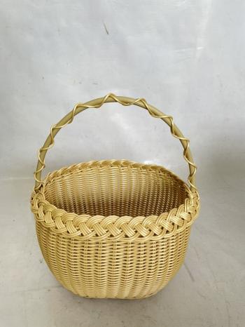 PLASTIC BASKET LTN12/23