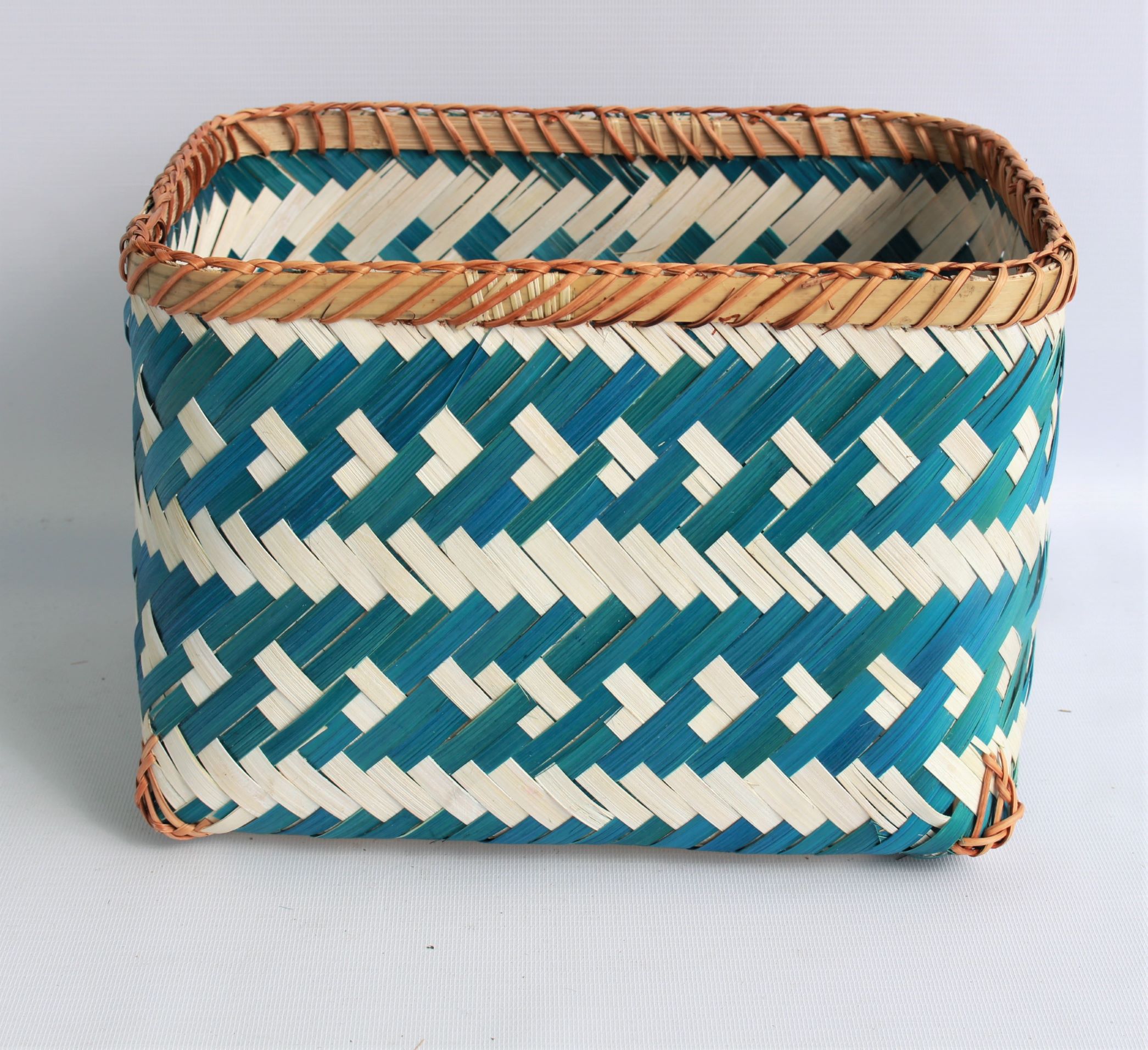 bamboo basket LTTR1609